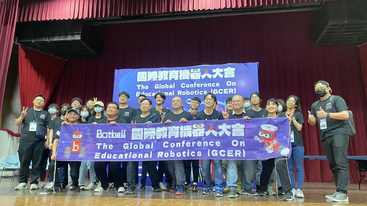 臺灣隊在 Botball 國際教育機器人大會（GCER）合影